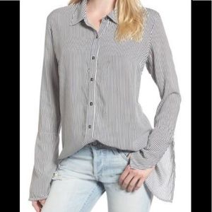 Splendid White Blue stripe dome sleeve  shirt